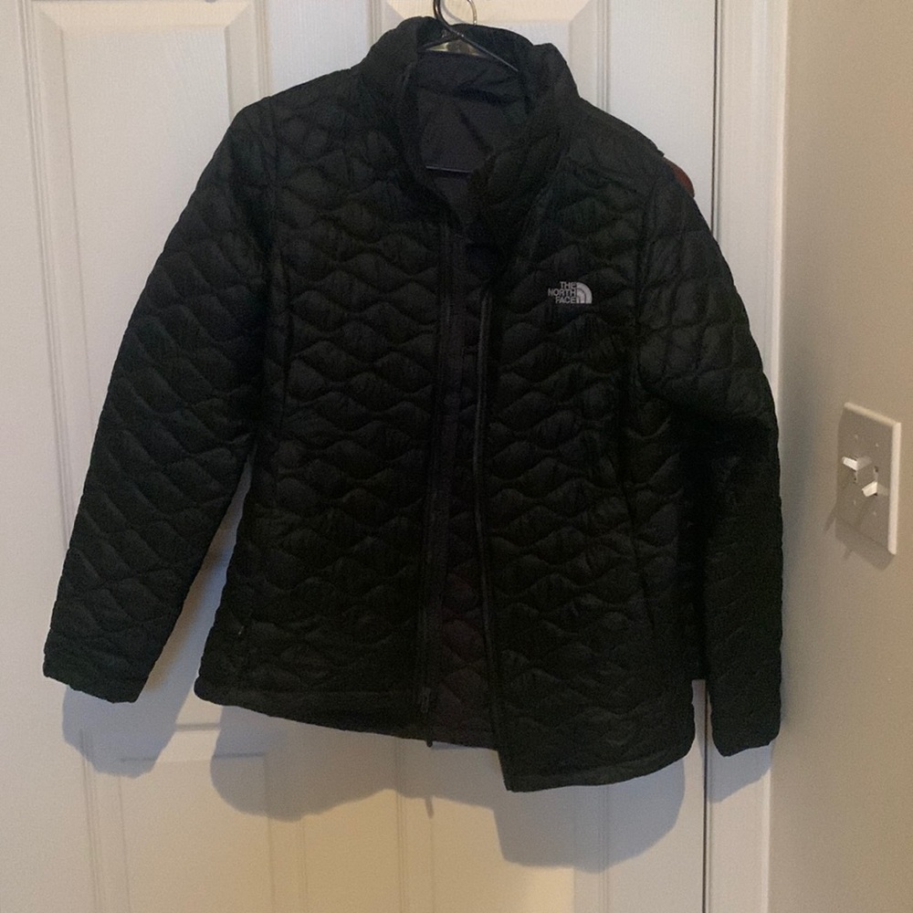North face medium women’s winter jacket